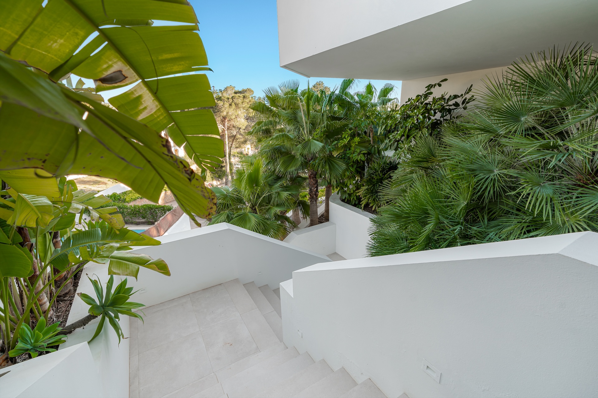 Resa Estates luxury vila Can Furnet modern Villa moderna stairs extedrior.jpg